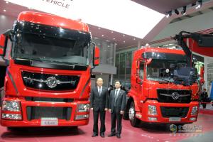 東風(fēng)商用車(chē)上海車(chē)展天龍旗艦車(chē)型首發(fā)