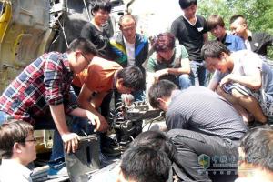 紅巖汽車(chē)2013年區(qū)域服務(wù)培訓(xùn)季新疆開(kāi)班