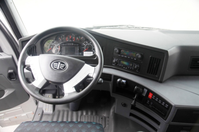 一汽解放青島 天V 6x2 高速物流用車（國四）