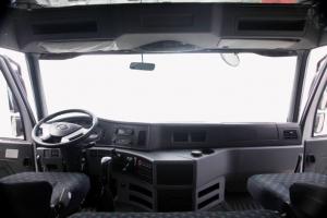 一汽解放青島 天V 6x2 高速物流用車（國(guó)四）