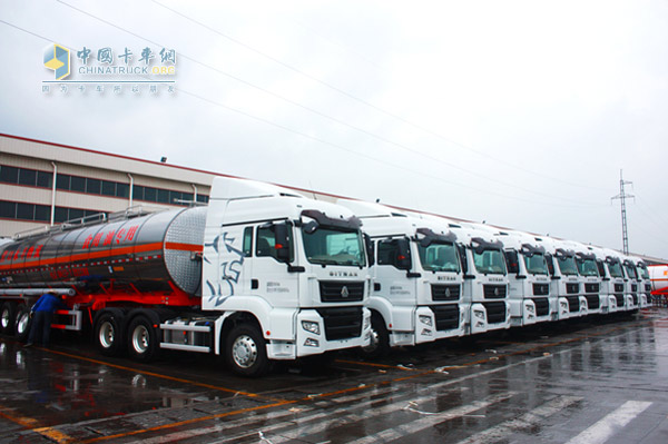 交付永豐實(shí)業(yè)的SITRAK牽引車