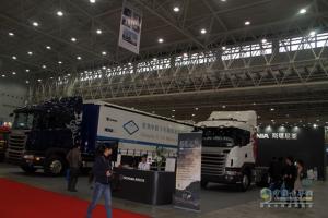 武漢商用車展 斯堪尼亞現(xiàn)場演示大型實物高效物流運輸
