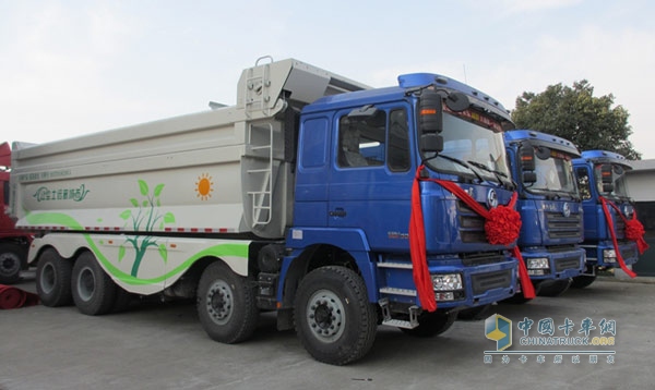 寧波地區(qū)上市的陜汽環(huán)保、安全、智能的新型渣土車