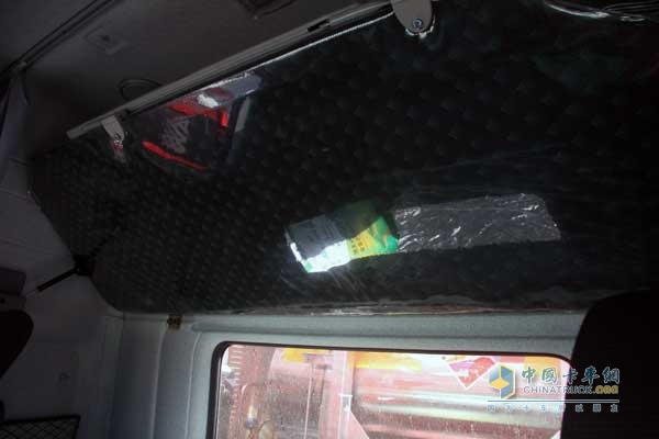 一汽解放 天V 400馬力LNG牽引車(chē) 