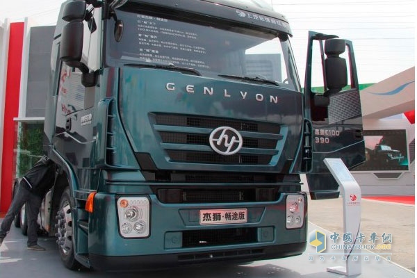 紅巖 杰獅C100暢途版 390馬力 6X4 牽引車 駕駛室