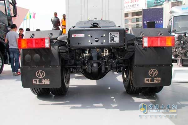 紅巖 杰獅M100 336馬力 6X2 LNG牽引車 后橋