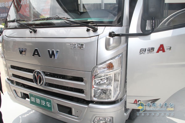 五征汽車 奧馳A3 CNG 載貨車 標(biāo)示