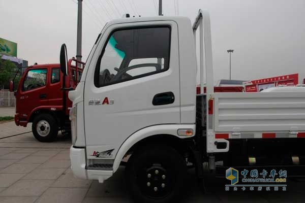 五征汽車 奧馳A3載貨車 駕駛室