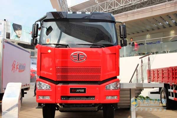 解放 J6P重卡 350馬力 6X4 LNG自卸車 正臉