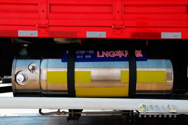 解放 J6L中卡 180馬力 4X2 LNG載貨車 LNG瓶