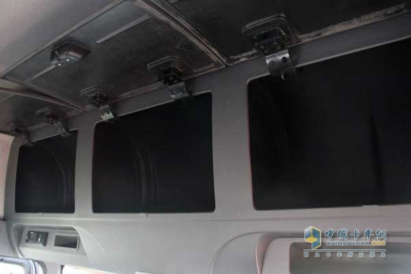 一汽解放 JH06重卡 370馬力 6X4 牽引車 