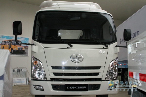 一汽通用 F330速豹 130馬力 輕卡（二類底盤）