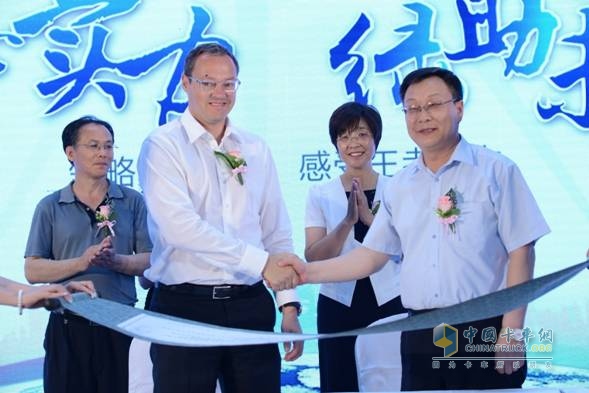 福田戴姆勒汽車升級(jí)節(jié)能減排   助力綠色未來(lái)