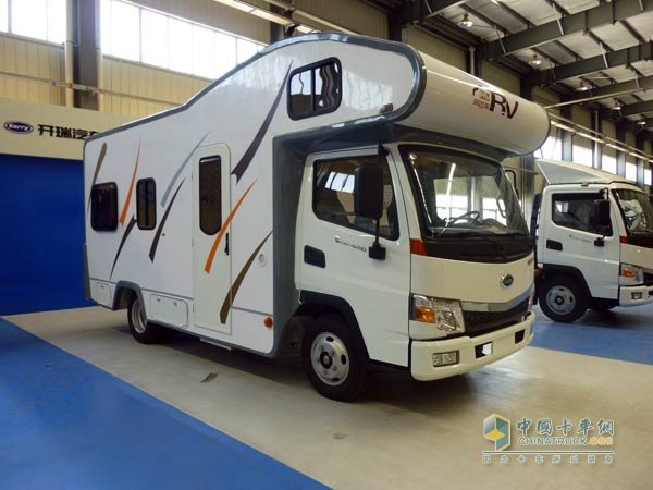 開(kāi)瑞綠卡房車(chē)
