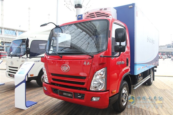 2014長(zhǎng)春車(chē)展解放速豹冷藏車(chē)彰顯改裝潛力