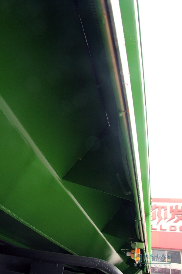 江淮格爾發(fā)新型智能渣土車