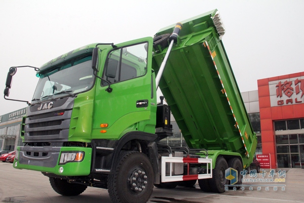江淮格爾發(fā)新型智能渣土車