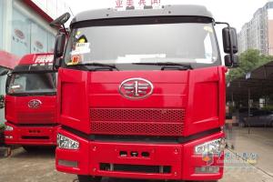 2014款J6 6x4自卸車推介會(huì)在蘭州舉行