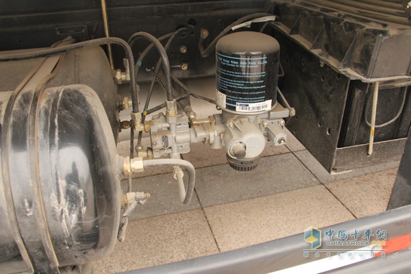 福田歐馬可3系 154馬力 4×2冷藏車（BJ5089XLC-FB）