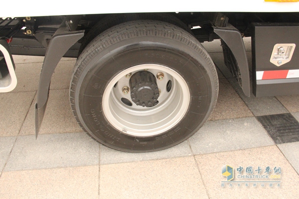 福田歐馬可 154馬力 4×2清障車（BSZ5089TQZ型）