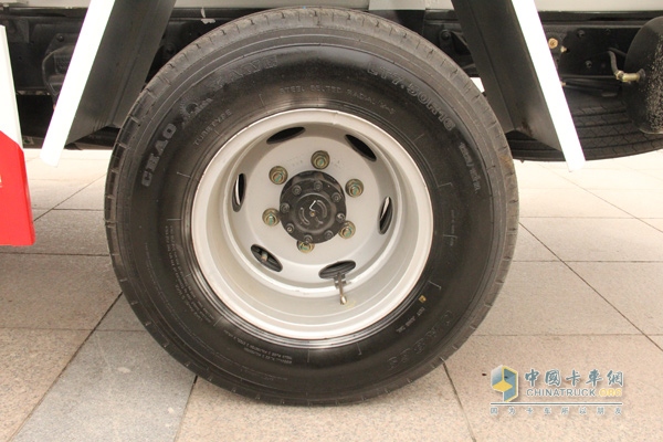 福田歐馬可 154馬力 4×2清障車（BSZ5089TQZ型）
