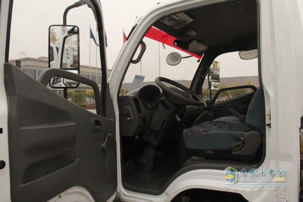 福田歐馬可 154馬力 4×2清障車（BSZ5089TQZ型）