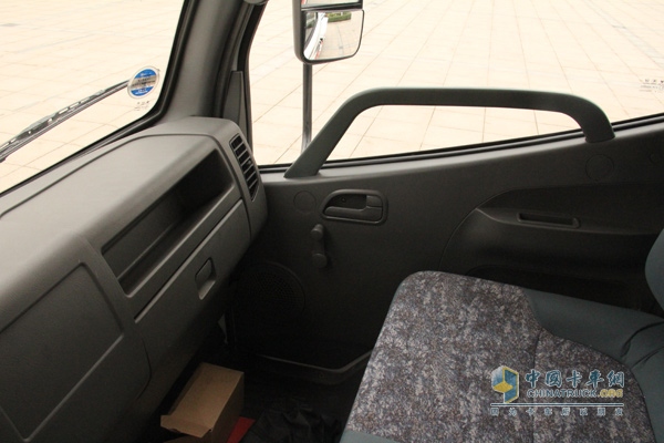福田歐馬可 154馬力 4×2清障車（BSZ5089TQZ型）
