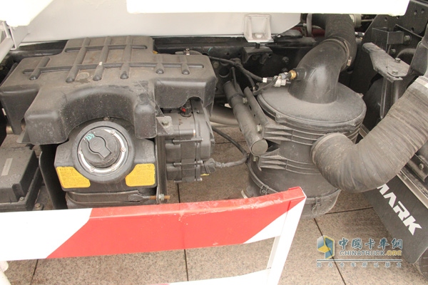 福田歐馬可 141馬力 4×2灑水車(chē)（BSZ5083GSSC4T033）