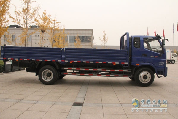 福田奧鈴TX 141馬力4×2平板載貨車（BJ1139VJPFG-2）