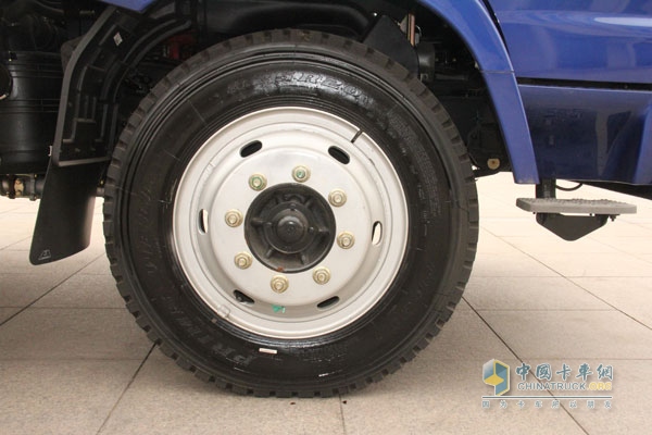 福田奧鈴TX 141馬力4×2平板載貨車（BJ1139VJPFG-2）