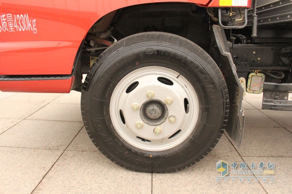 福田奧鈴CTX 118馬力4×2廂式載貨車（BJ5049XXY-BF）