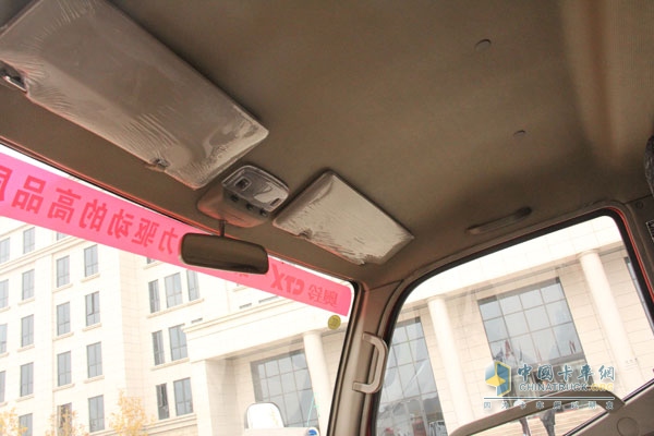 福田奧鈴CTX 118馬力4×2廂式載貨車(chē)（BJ5049XXY-BF）