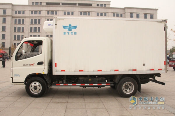 福田奧鈴CTX 118馬力4×2冷藏車（BJ5049XLC-BB）