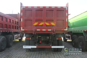 上汽依維柯 紅巖新金剛 濰柴290馬力 6X4自卸車(chē)