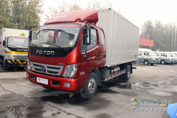 福田奧鈴CTX 154馬力 4×2廂式排半保溫車 側(cè)臉