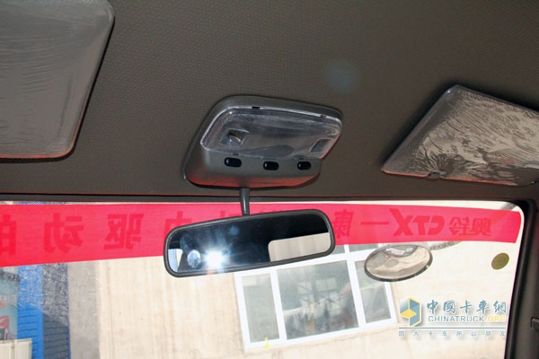 福田奧鈴CTX 154馬力 4×2廂式排半保溫車 燈光
