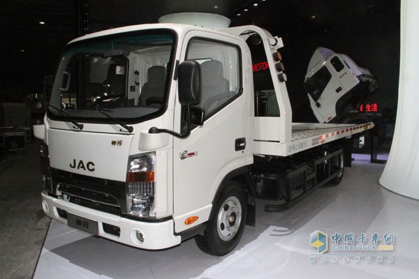 廣州車展：江淮汽車攜帥鈴全系參展 展示納威斯達(dá)新動(dòng)力