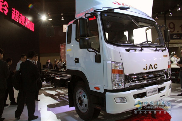 廣州車展：江淮汽車攜帥鈴全系參展 展示納威斯達(dá)新動(dòng)力