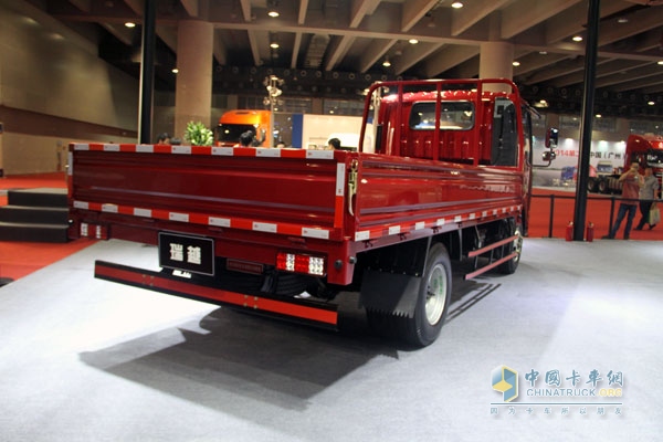 廣州車展：四川現(xiàn)代新品發(fā)布 全新輕卡、創(chuàng)虎系列 亮點多多