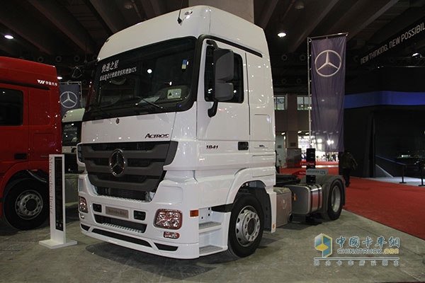 奔馳卡車 Actros 1841低底盤牽引車