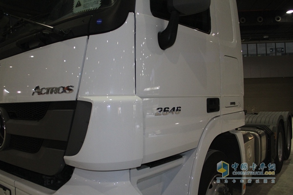 奔馳 Actros重卡 456馬力 6×2 牽引車（車隊(duì)之星）(型號(hào)2646)