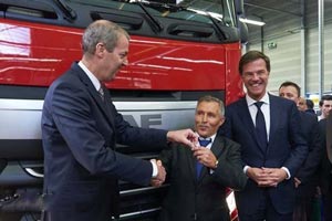 荷蘭首相來捧場 第100萬輛達(dá)夫卡車下線