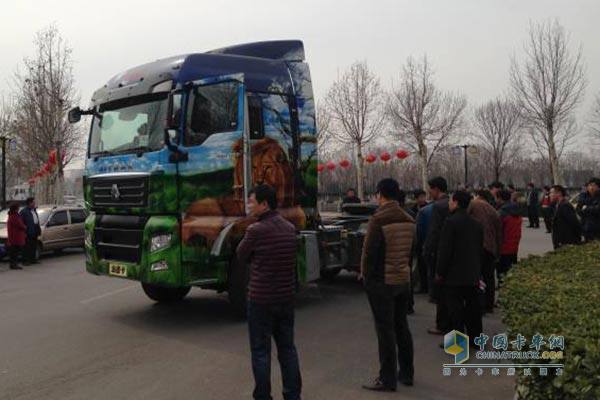 中國(guó)重汽商用車德州平原品鑒會(huì)圓滿成功