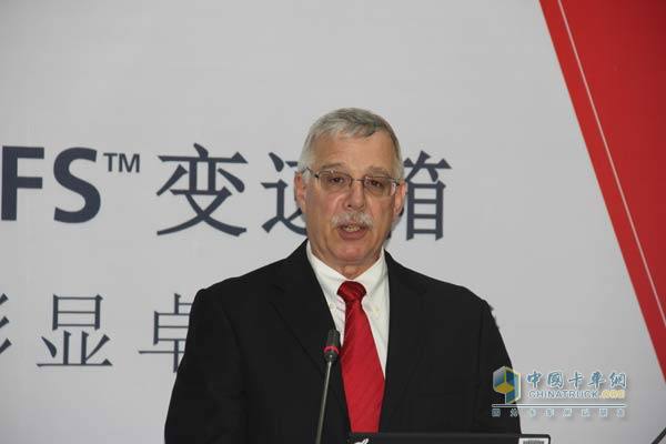 艾里遜變速箱公司全球非公路市場營銷、銷售及服務(wù)執(zhí)行總監(jiān)Chris E. Vargo