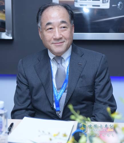 五十鈴自動車株式會社-五十鈴常務執(zhí)行役員、中國營業(yè)部統(tǒng)括（袴田直人）