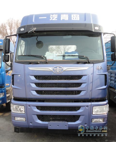 促銷：遼寧惠華集團(tuán)青島解放新悍威6X2載貨車現(xiàn)價(jià)20.9
