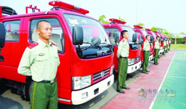 安徽懷寧鄉(xiāng)鎮(zhèn)配發(fā)消防車