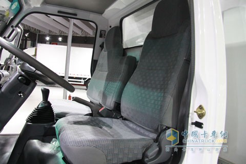 慶鈴 五十鈴600P 120馬力 4X2 國(guó)四 冷藏車(chē)