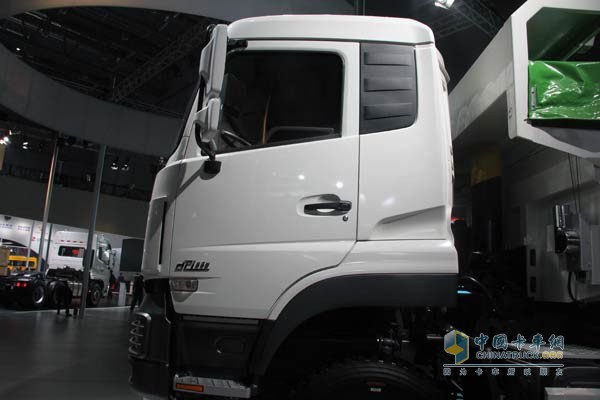 東風(fēng)大力神 6×4 智能渣土車