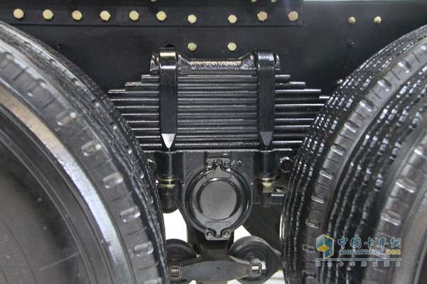 慶鈴·五十鈴 VC46 370馬力 6X4 國四 牽引車